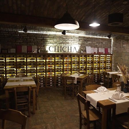 Garni Hotel Chicha - Winery Skrbic Belgrade Extérieur photo