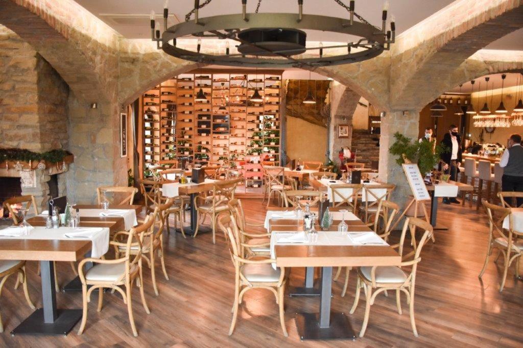 Garni Hotel Chicha - Winery Skrbic Belgrade Extérieur photo