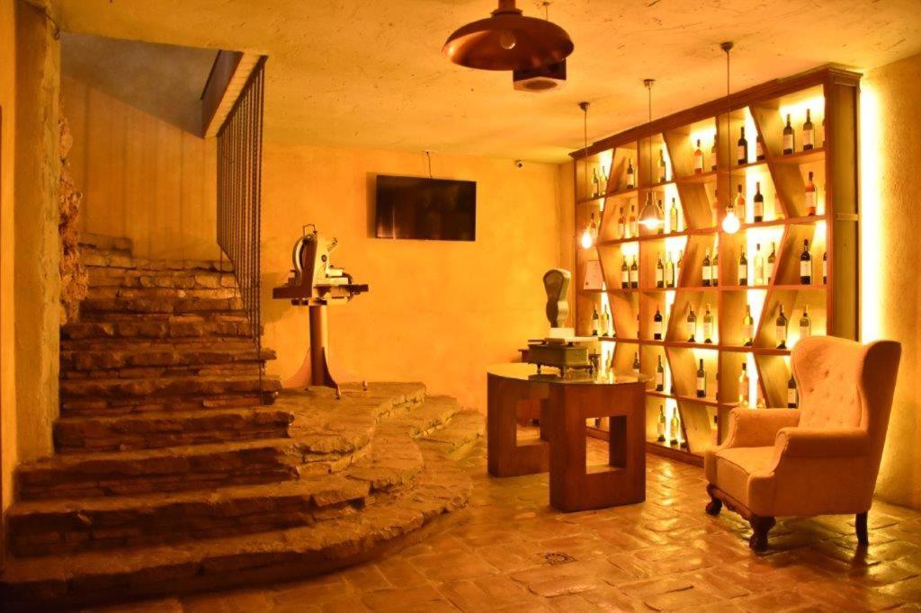 Garni Hotel Chicha - Winery Skrbic Belgrade Extérieur photo