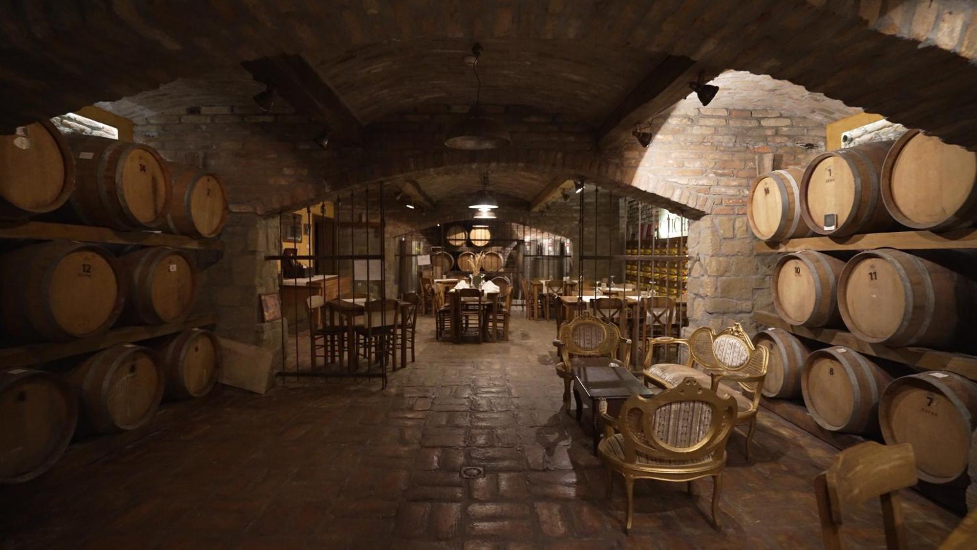 Garni Hotel Chicha - Winery Skrbic Belgrade Extérieur photo