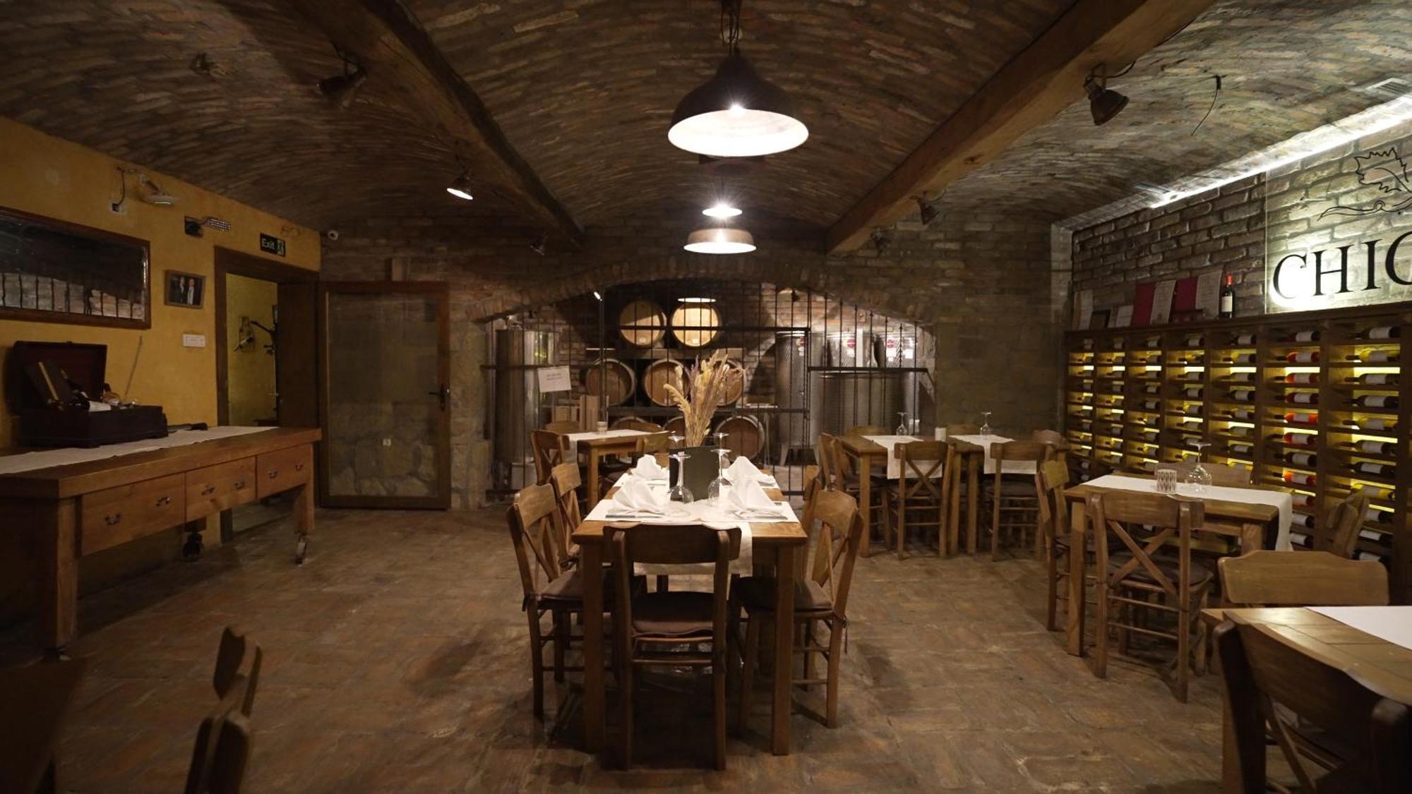 Garni Hotel Chicha - Winery Skrbic Belgrade Extérieur photo