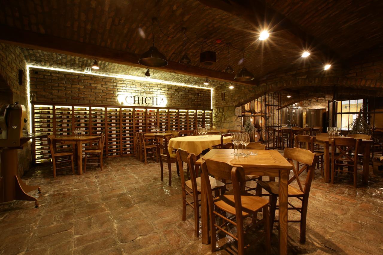 Garni Hotel Chicha - Winery Skrbic Belgrade Extérieur photo